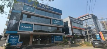 Showroom – Exterior View View at Vytilla - for Rent