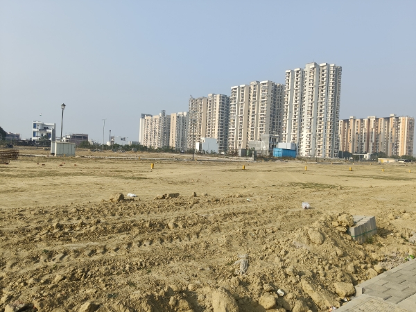 Plot For Sale in Wave City