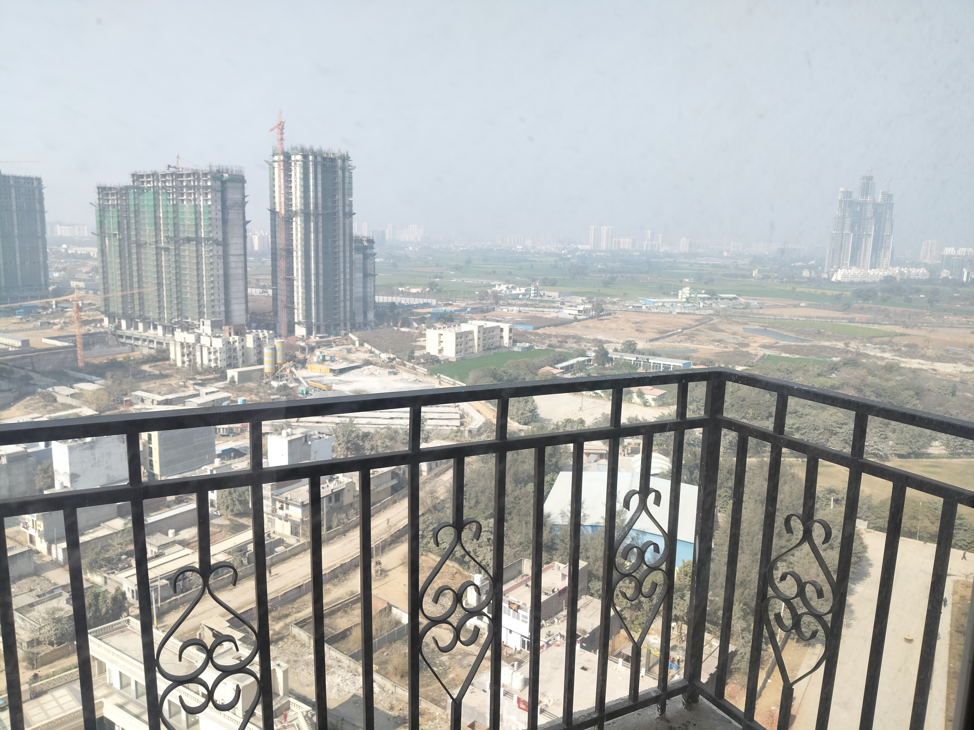 2.5 BHK + Study Room Apartment For Sale in Signature Global Golf Greens