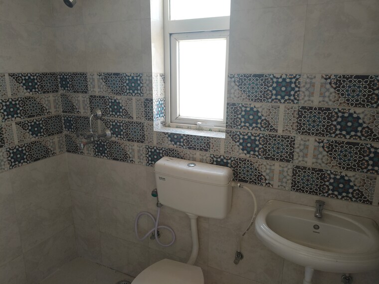 Bathroom, signature-global-golf-greens 2.5 Bedroom 638 Sq.Ft. Apartment In Sector 79 Gurgaon 9835976