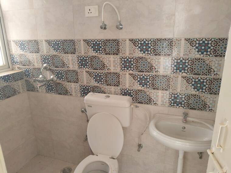 Bathroom, signature-global-golf-greens 2.5 Bedroom 638 Sq.Ft. Apartment In Sector 79 Gurgaon 9835976