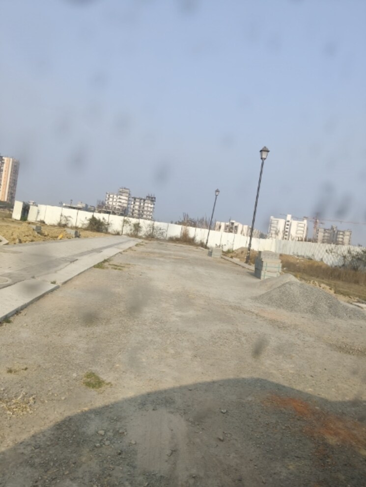 Exterior View, wave-city  194 Sq.Yd. Plot In Wave City Ghaziabad 9836000