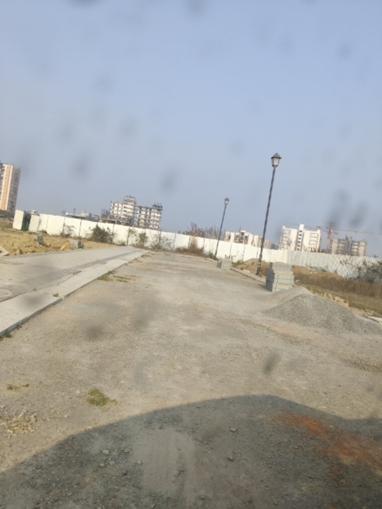 Exterior View, wave-city  194 Sq.Yd. Plot In Wave City Ghaziabad 9836000