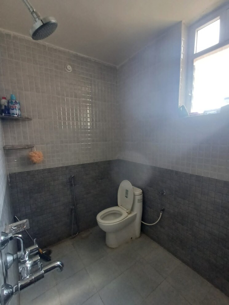 Bathroom, bariatu 4 Bedroom 2098 Sq.Ft. Apartment In Bariatu Ranchi 9836003