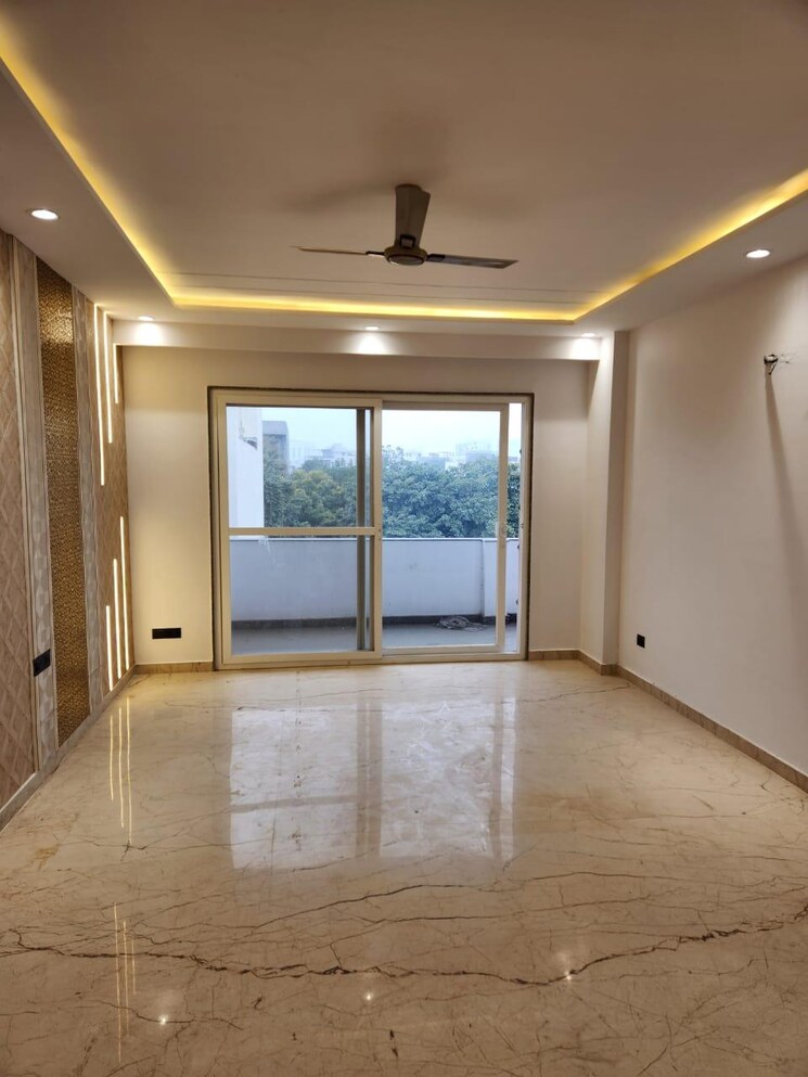 Room, unitech-south-city-1 4 Bedroom 4200 Sq.Ft. Builder Floor In South City 1 Gurgaon 9836250