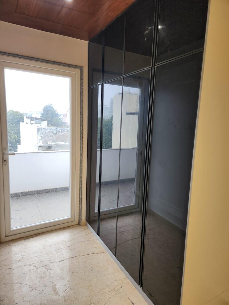 Room, unitech-south-city-1 4 Bedroom 4200 Sq.Ft. Builder Floor In South City 1 Gurgaon 9836250