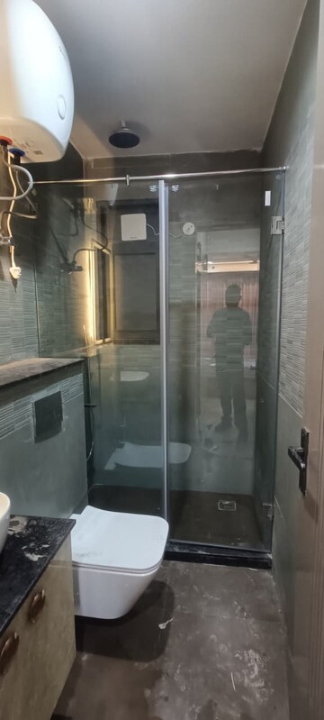 Bathroom in 2 BHK Builder Floor at Sector 52 – for Rent