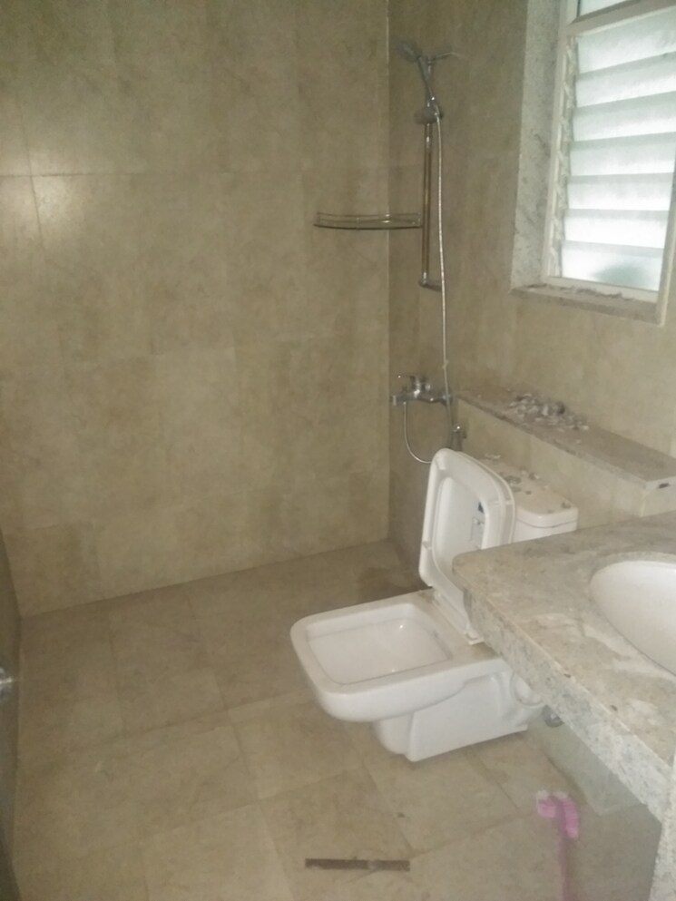 Bathroom, rohan-leher 2 Bedroom 1350 Sq.Ft. Apartment In Baner Pune 9836260