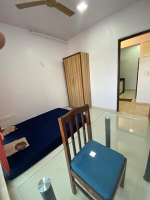 Master Bedroom in 2 BHK Apartment at Swapnalok Apartments Malad East, Malad East – for Rent