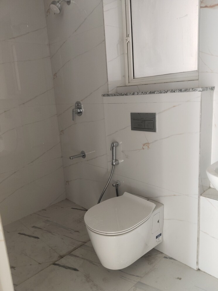 Bathroom, wadhwa-tw-gardens 2.5 Bedroom 720 Sq.Ft. Apartment In Kandivali East Mumbai 9836287