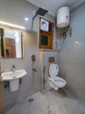 Master Bedroom in 2 BHK Builder Floor at Chattarpur – for Rent