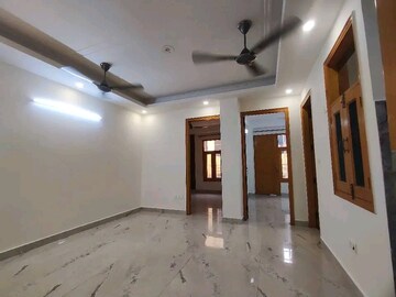 Room in 2 BHK Builder Floor at Chattarpur – for Rent