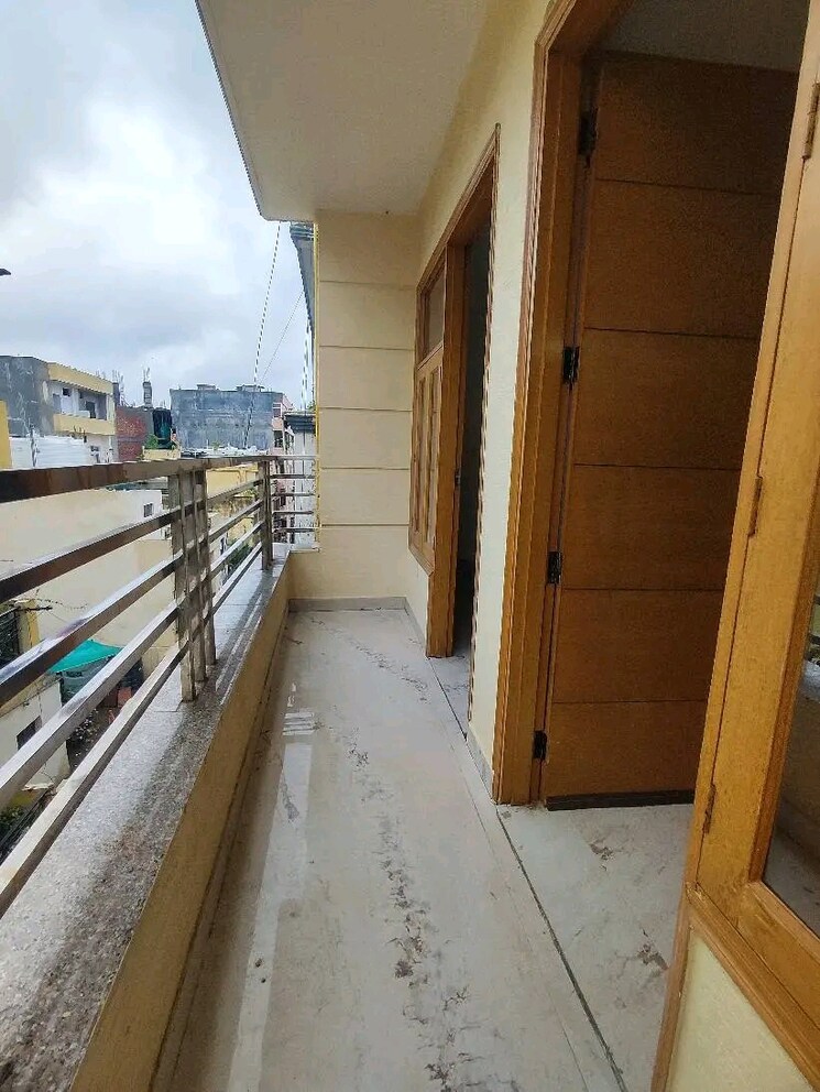 Balcony, chattarpur 2 Bedroom 1100 Sq.Ft. Builder Floor In Chattarpur Delhi 9838062