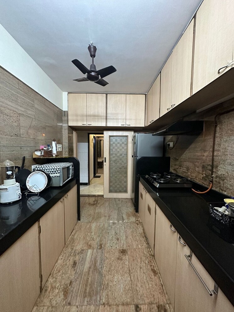 Kitchen, santacruz west 3 Bedroom 1100 Sq.Ft. Apartment In Santacruz West Mumbai 9838042