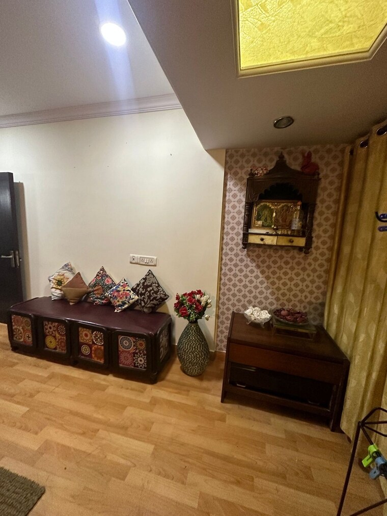 undefined, santacruz west 3 Bedroom 1100 Sq.Ft. Apartment In Santacruz West Mumbai 9838042