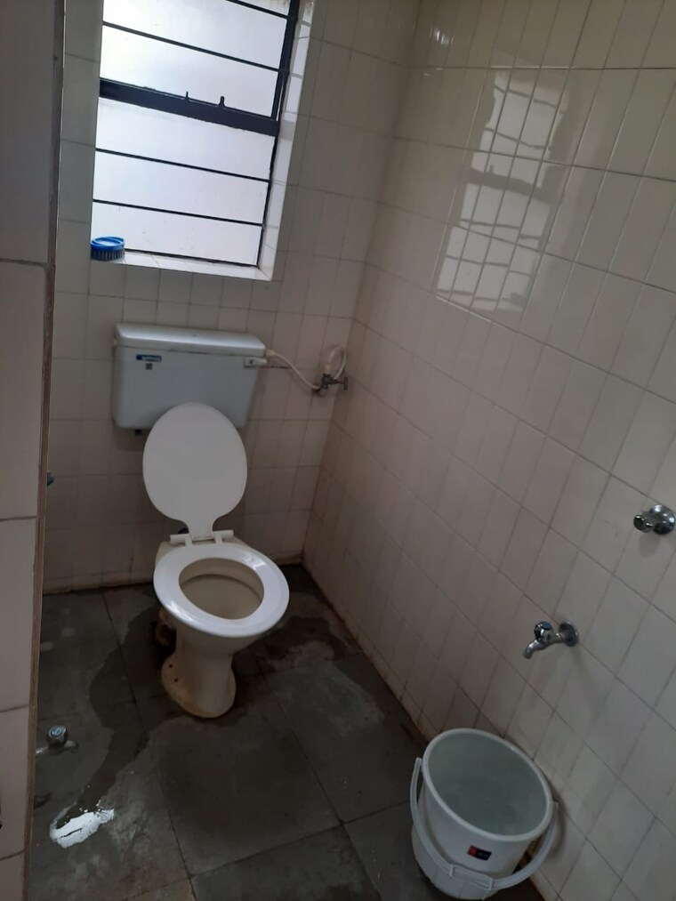 Master Bedroom, jagdish-nagar-chs 2 Bedroom 950 Sq.Ft. Apartment In Aundh Pune 9838071