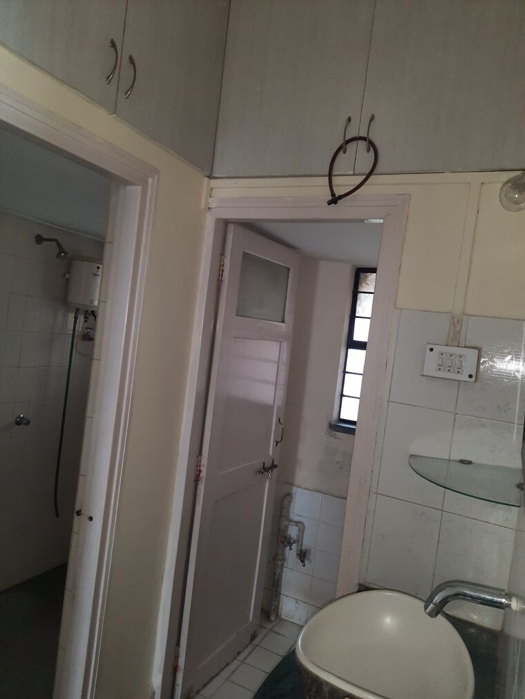 Bathroom, jagdish-nagar-chs 2 Bedroom 950 Sq.Ft. Apartment In Aundh Pune 9838071