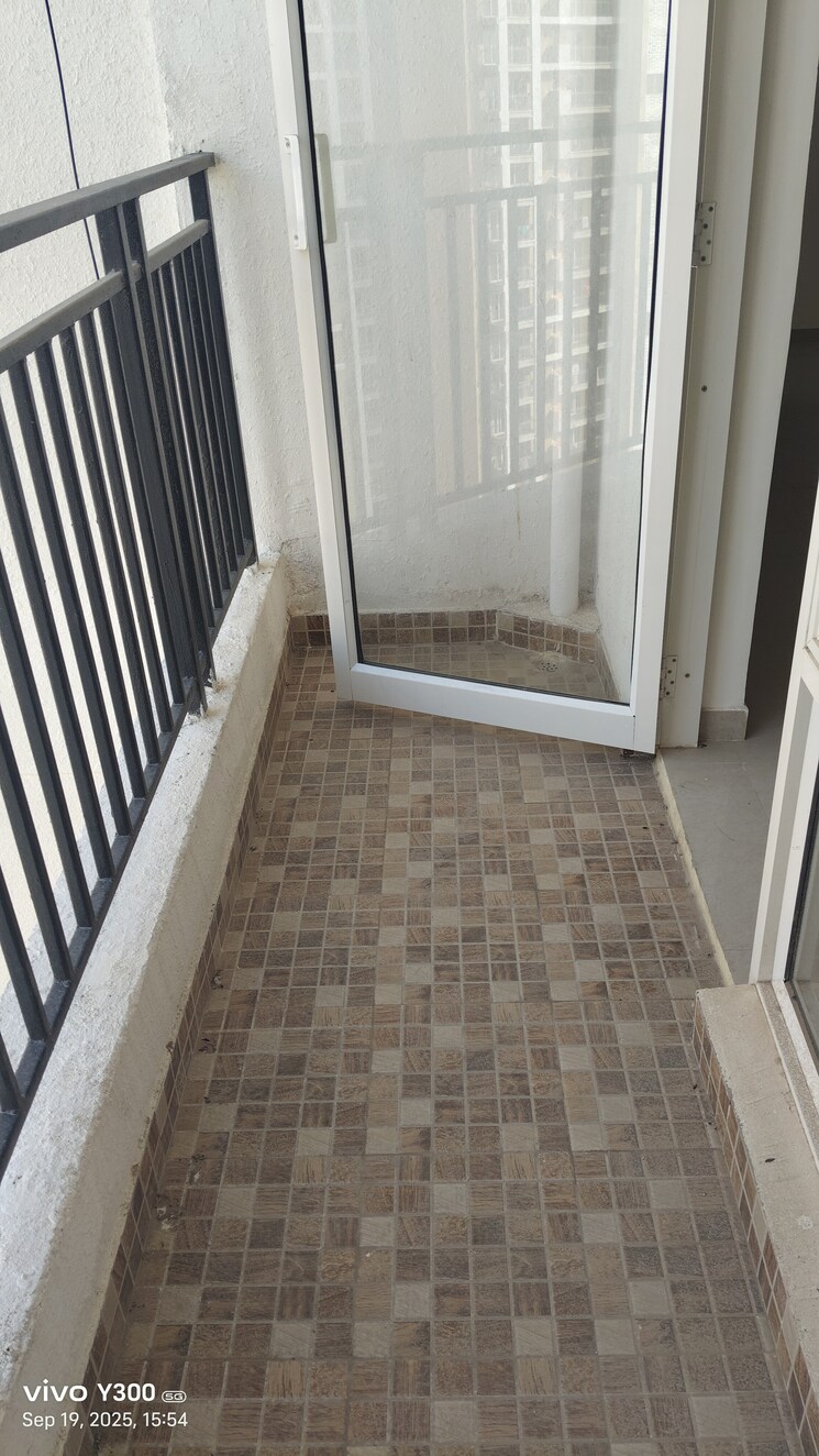 Balcony, omaxe-r2 3 Bedroom 1575 Sq.Ft. Apartment In Gomti Nagar Lucknow 9838066