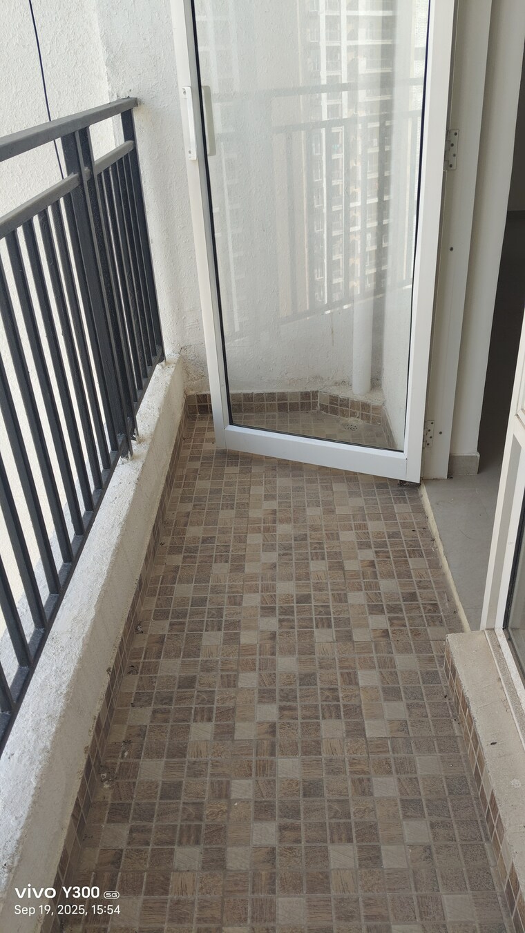 Balcony, omaxe-r2 3 Bedroom 1575 Sq.Ft. Apartment In Gomti Nagar Lucknow 9838066