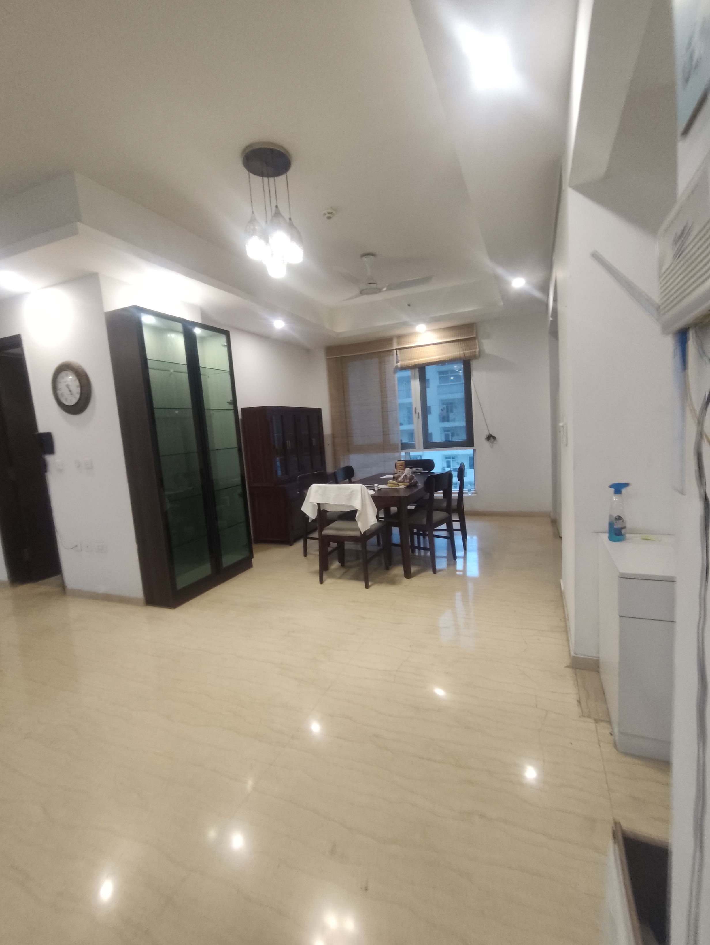 3 BHK + Pooja Room,Servant Room Apartment For Rent in Mahagun Mezzaria