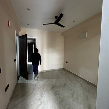 2 BHK Builder Floor for Rent in Sector 45, Gurgaon
