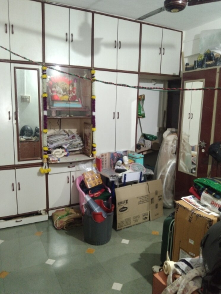 Team Area, mig-colony-gokhalenagar 2 Bedroom 1000 Sq.Ft. Apartment In Gokhalenagar Pune 9840192