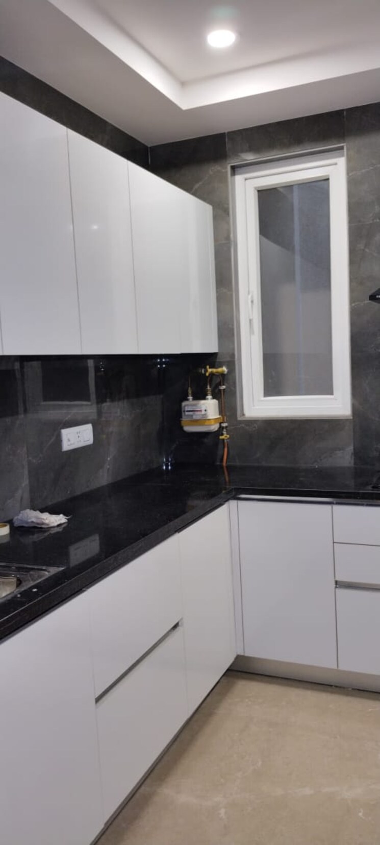 Kitchen, defence colony 3 Bedroom 217 Sq.Ft. Apartment In Defence Colony Delhi 9840210