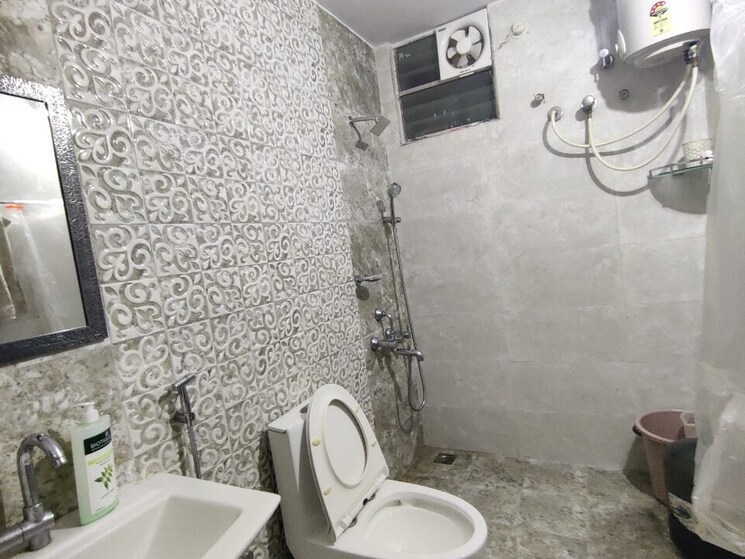 Bathroom, kuteer-arcade 3 Bedroom 1800 Sq.Ft. Apartment In Koramangala Bangalore 9840742
