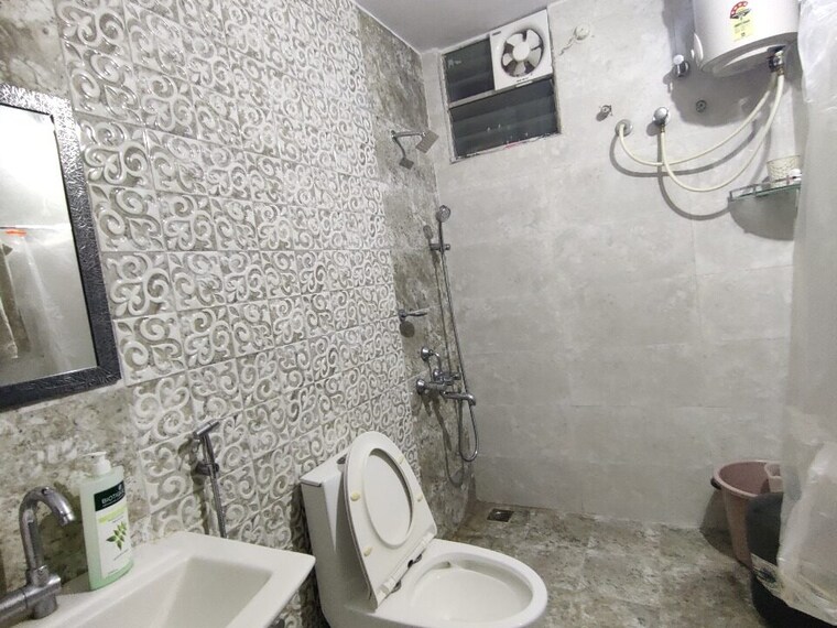 Bathroom, kuteer-arcade 3 Bedroom 1800 Sq.Ft. Apartment In Koramangala Bangalore 9840742