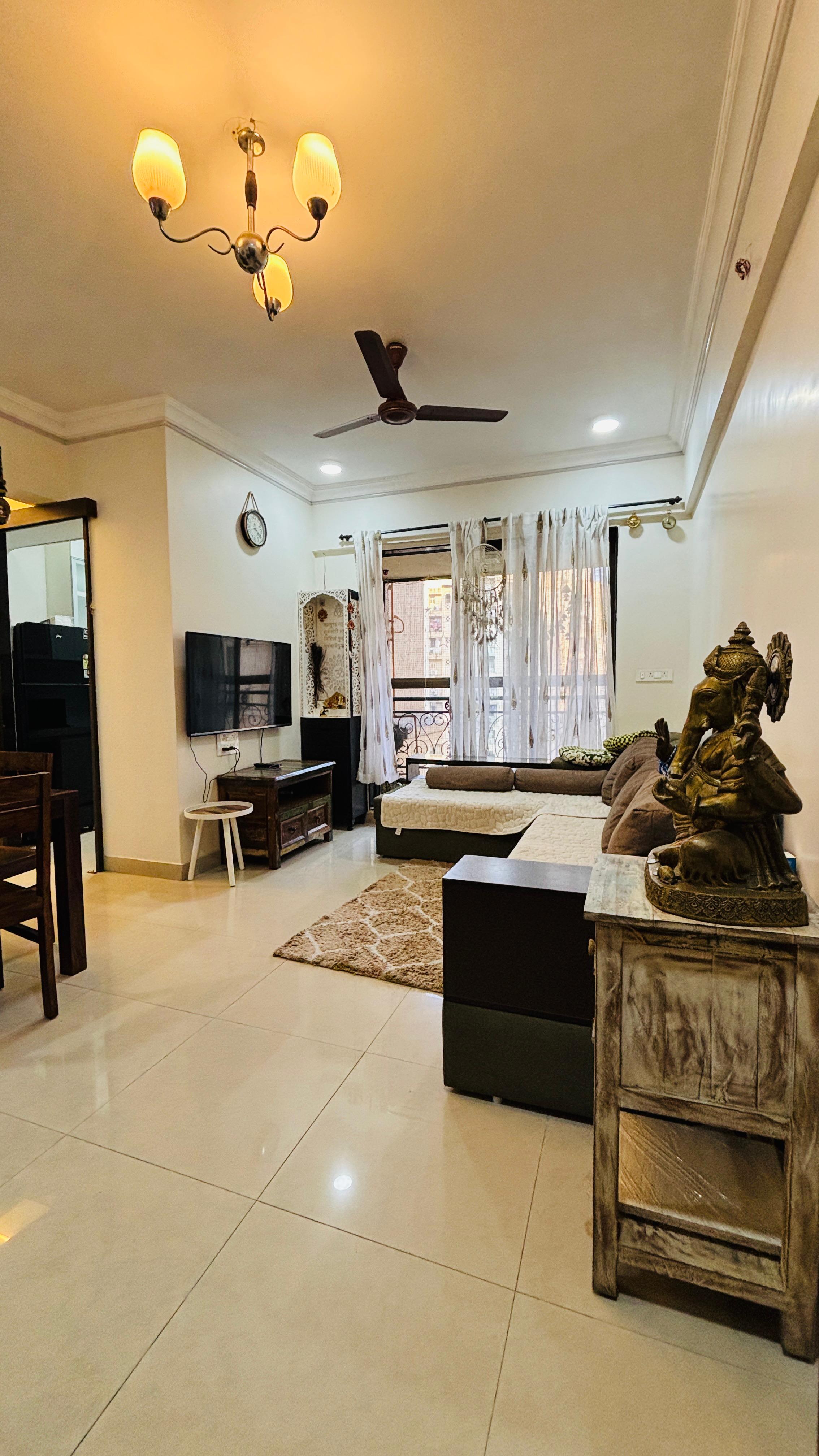 2 BHK Apartment For Rent in Lake Florence