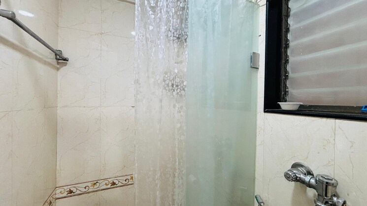 Bathroom, lake-florence 2 Bedroom 885 Sq.Ft. Apartment In Powai Mumbai 9840775