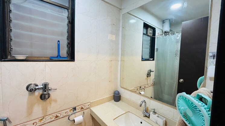 Bathroom, lake-florence 2 Bedroom 885 Sq.Ft. Apartment In Powai Mumbai 9840775