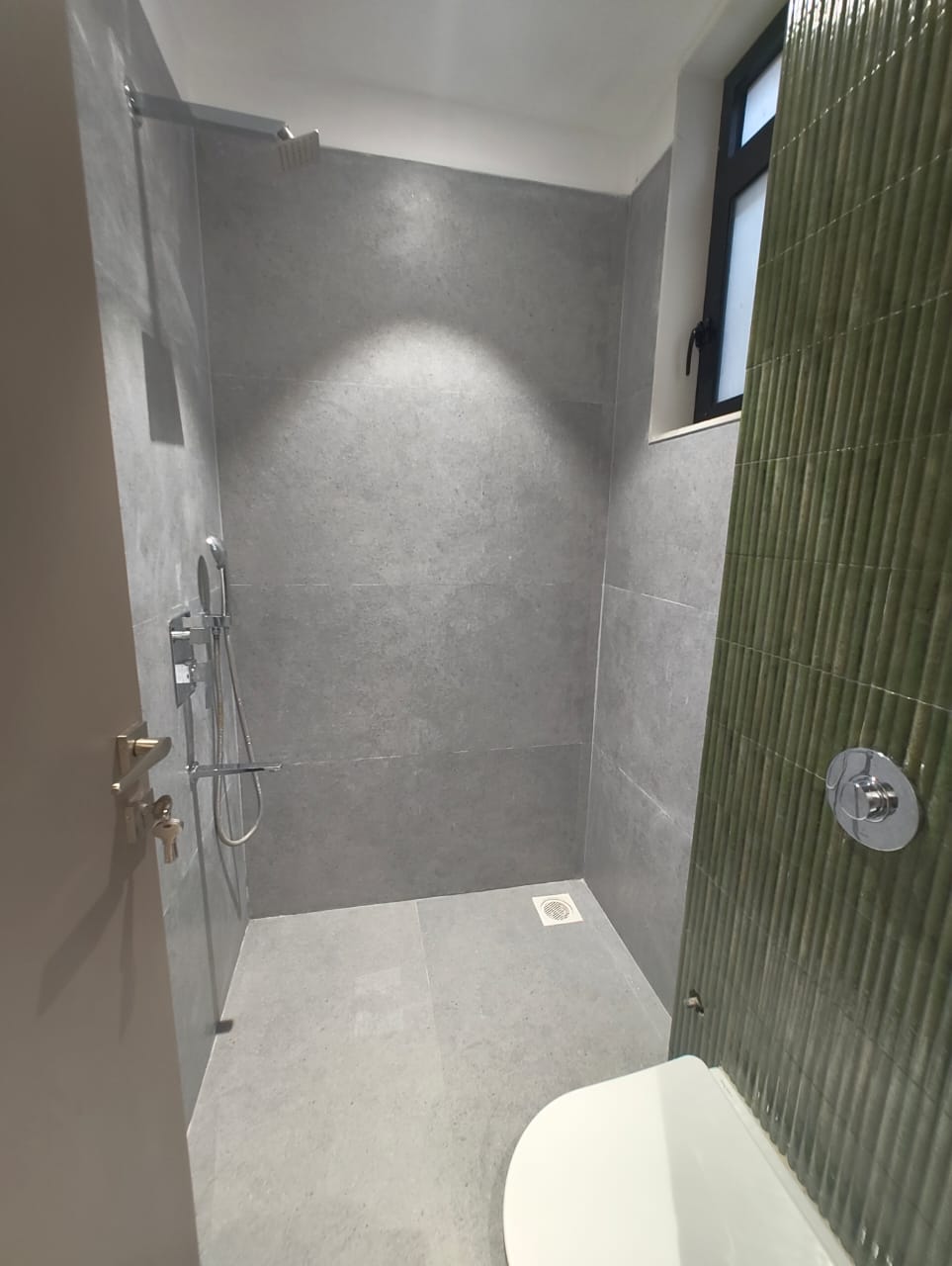 Bathroom, chembur 4 Bedroom 3250 Sq.Ft. Apartment In Chembur Mumbai 9841499