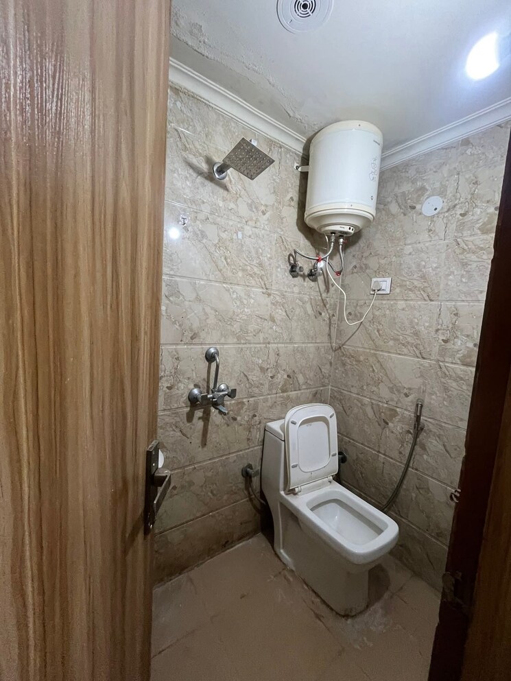 Bathroom, saket 1 Bedroom 500 Sq.Ft. Builder Floor In Saket Delhi 9842605