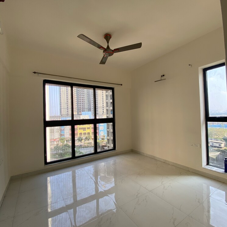 Room, runwal-gardens-phase-i 3 Bedroom 908 Sq.Ft. Apartment In Bhadra Nagar Thane 9842655