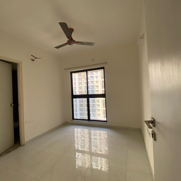 Room, runwal-gardens-phase-i 3 Bedroom 908 Sq.Ft. Apartment In Bhadra Nagar Thane 9842655