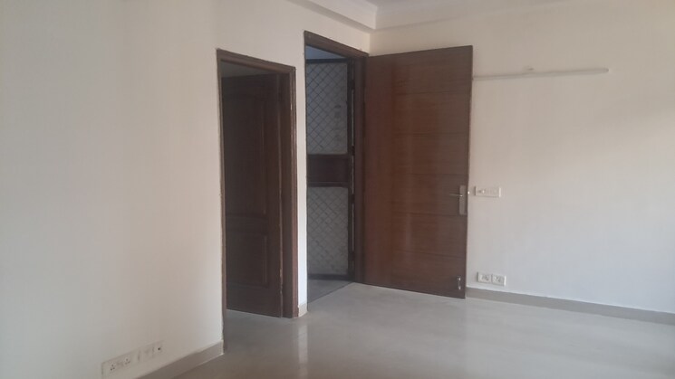 Room, amrapali-princely-estate 2.5 Bedroom 1015 Sq.Ft. Apartment In Sector 76 Noida 9845855