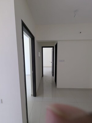 Room in 2 BHK Apartment at Kolte Patil R10, Hinjewadi – for Rent