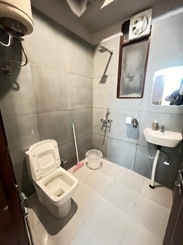 Bathroom in 3 BHK Builder Floor at Experion 108 Heights, Sector 108 – for Rent