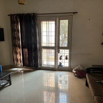 Living Room in 3 BHK Apartment at Rwa Jalvayu Vihar Noida, Sector 25 – for Rent