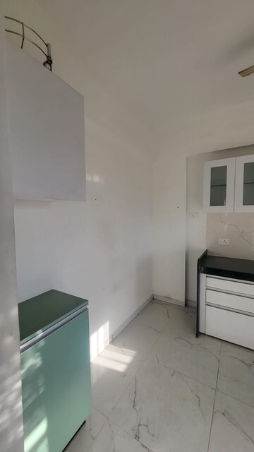 Room in 2 BHK Apartment at Lodha Panacea 1, Dombivli East – for Rent