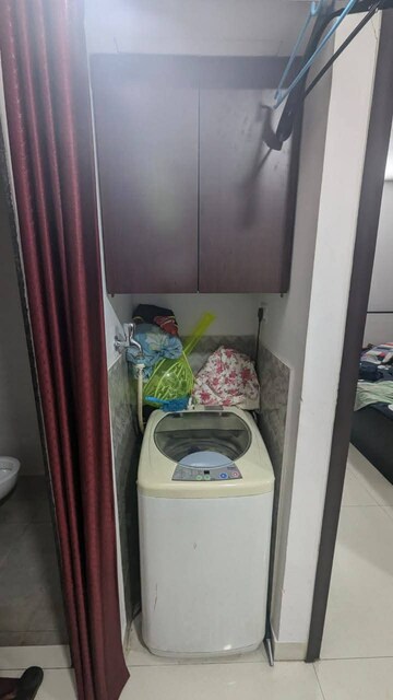 Furnished Amenities in 1 BHK Apartment at Lodha Crown Quality Homes, Majiwada – for Rent