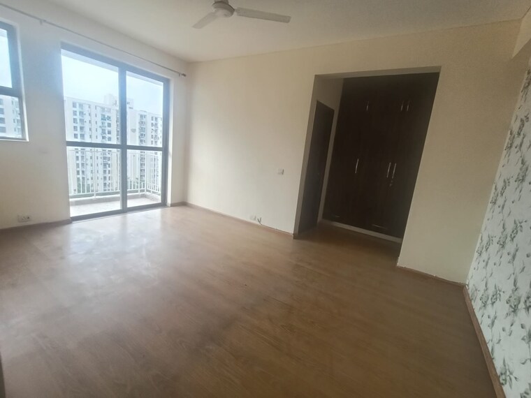 Room, unitech-the-residences-gurgaon 3 Bedroom 1545 Sq.Ft. Apartment In Sector 33 Gurgaon 9846647