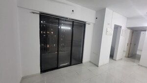 2 BHK Apartment For Rent in Runwal Gardens, Dombivli East