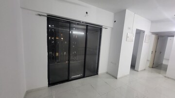 2 BHK Apartment For Rent in Runwal Gardens, Dombivli East