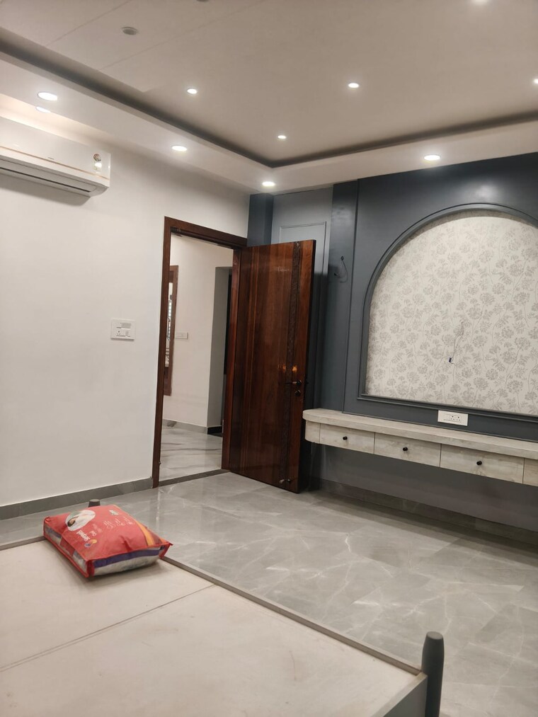 Bedroom, gomti nagar 6+ Bedroom 3000 Sq.Ft. Independent House In Gomti Nagar Lucknow 9846672