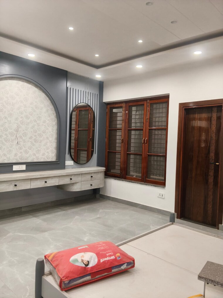 Bedroom, gomti nagar 6+ Bedroom 3000 Sq.Ft. Independent House In Gomti Nagar Lucknow 9846672