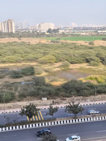 Plot Area in 3 BHK Apartment at Shapoorji Pallonji Joyville Gurgaon, Sector 102 – for Rent