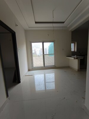 Room in 2 BHK Apartment at Kondapur – for Rent