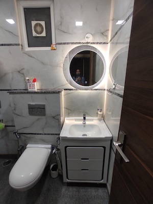 Bathroom in 3 BHK Builder Floor at Sector 46 – for Rent